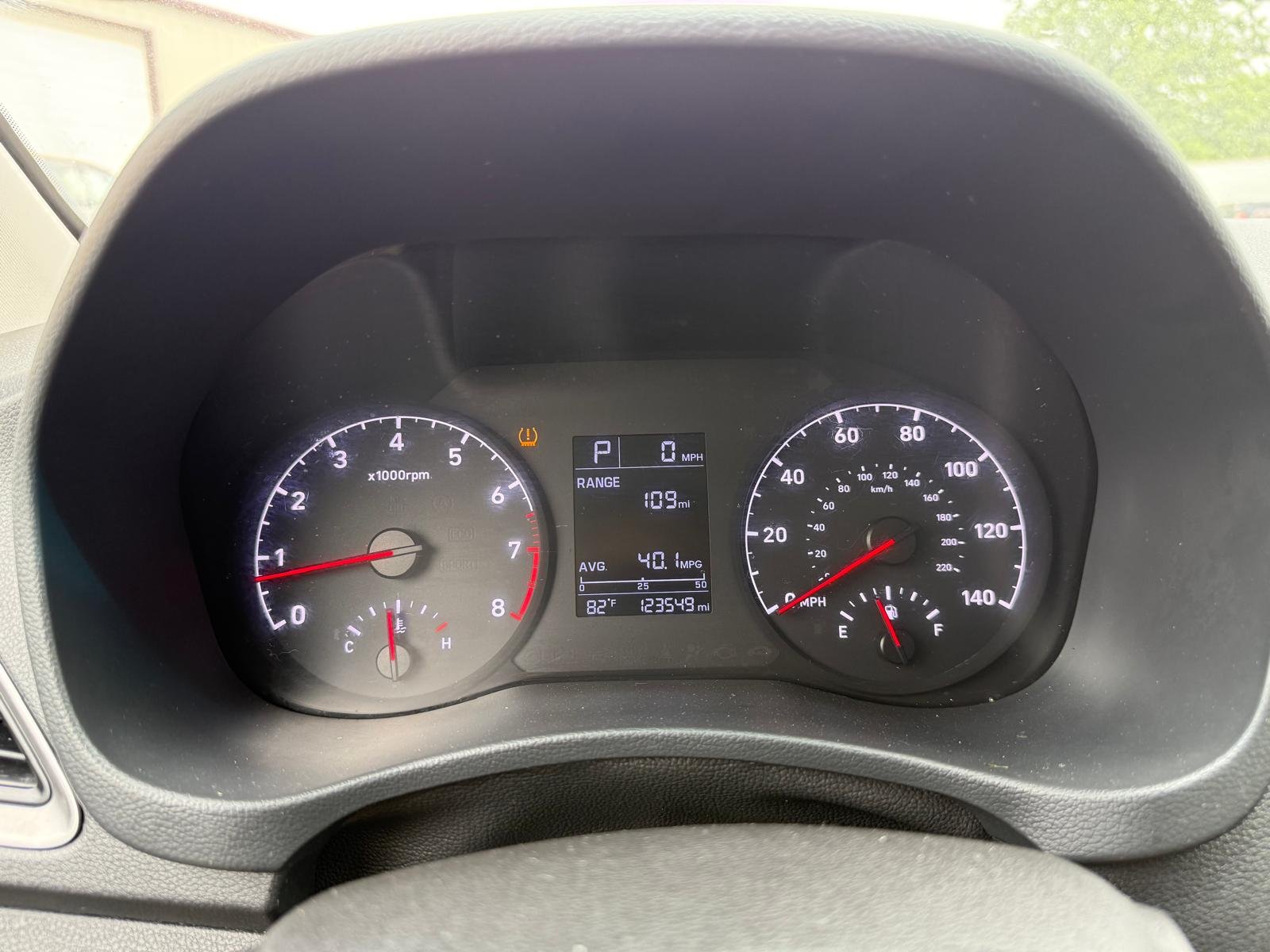 
								2018 Hyundai Accent full									