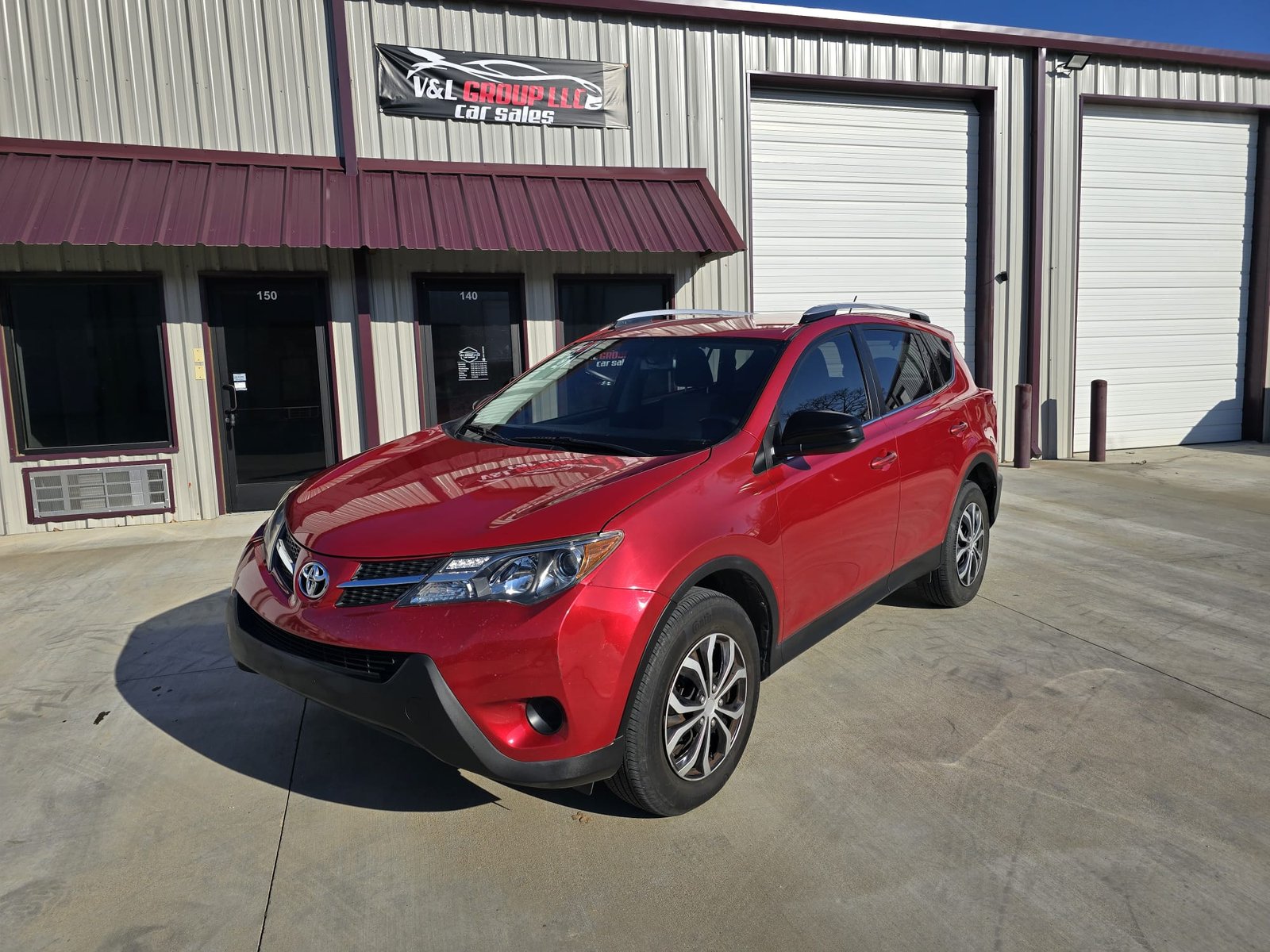 
								2015 Toyota RAV4 full									