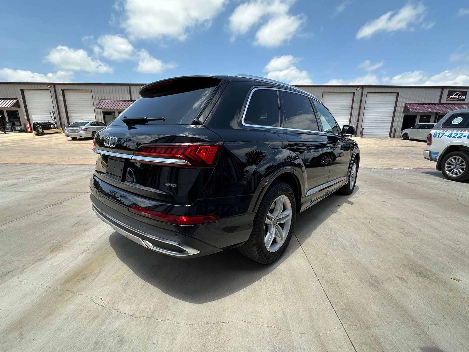 
								2020 Audi Q7 full									