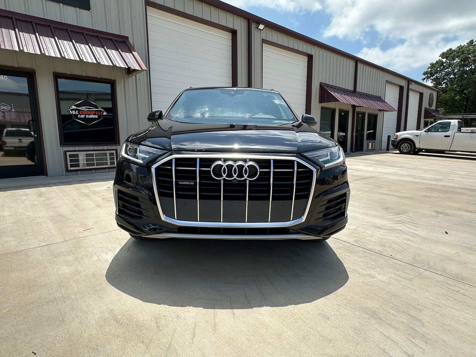 
								2020 Audi Q7 full									