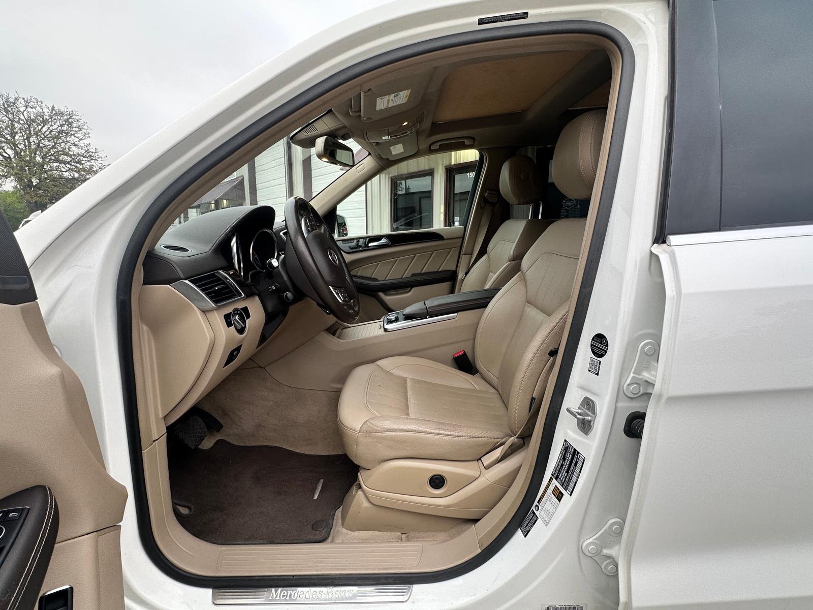 
								2015 Mercedes Benz GL450 4MATIC full									