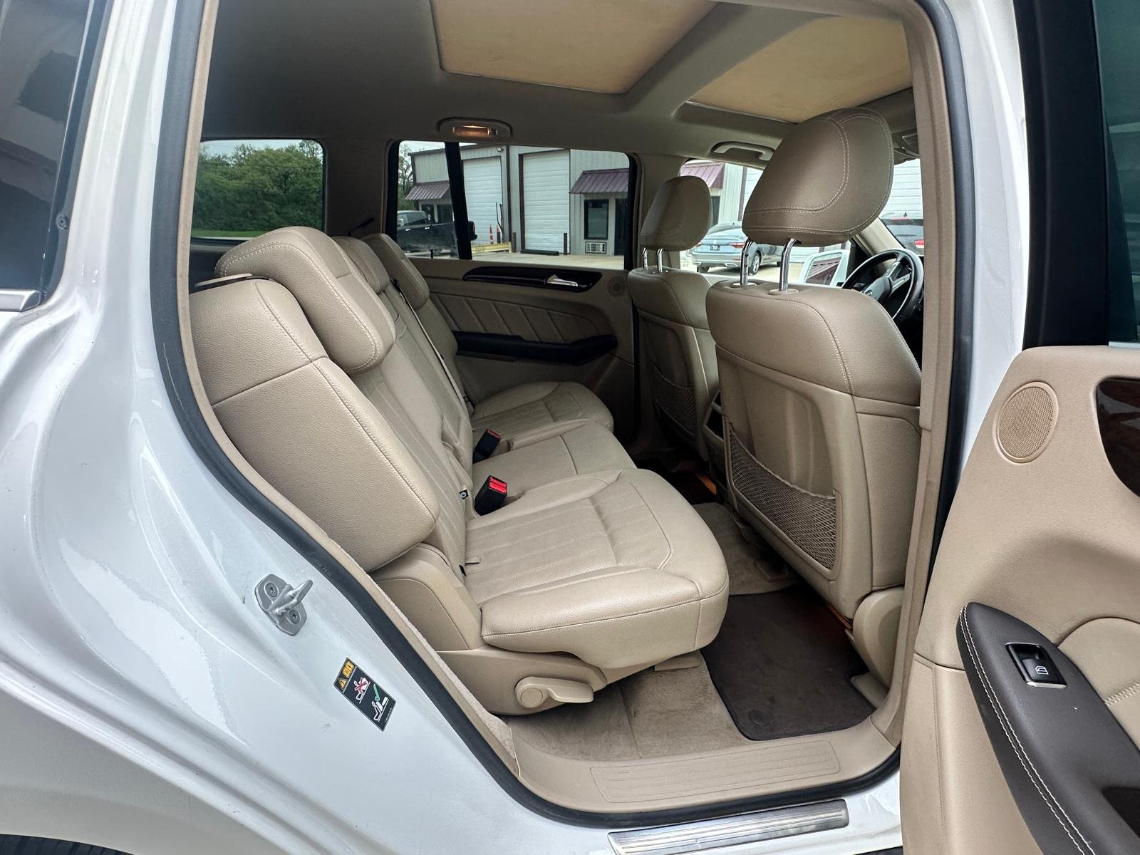 
								2015 Mercedes Benz GL450 4MATIC full									