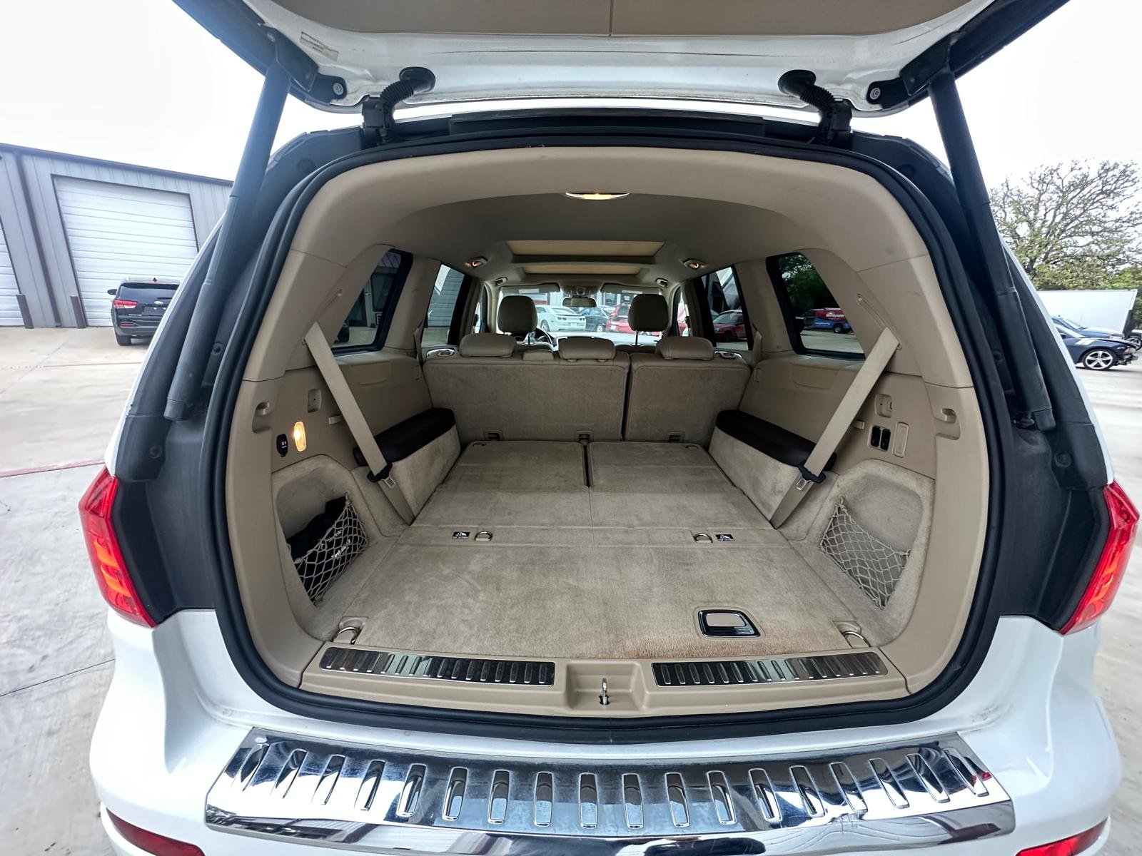 
								2015 Mercedes Benz GL450 4MATIC full									