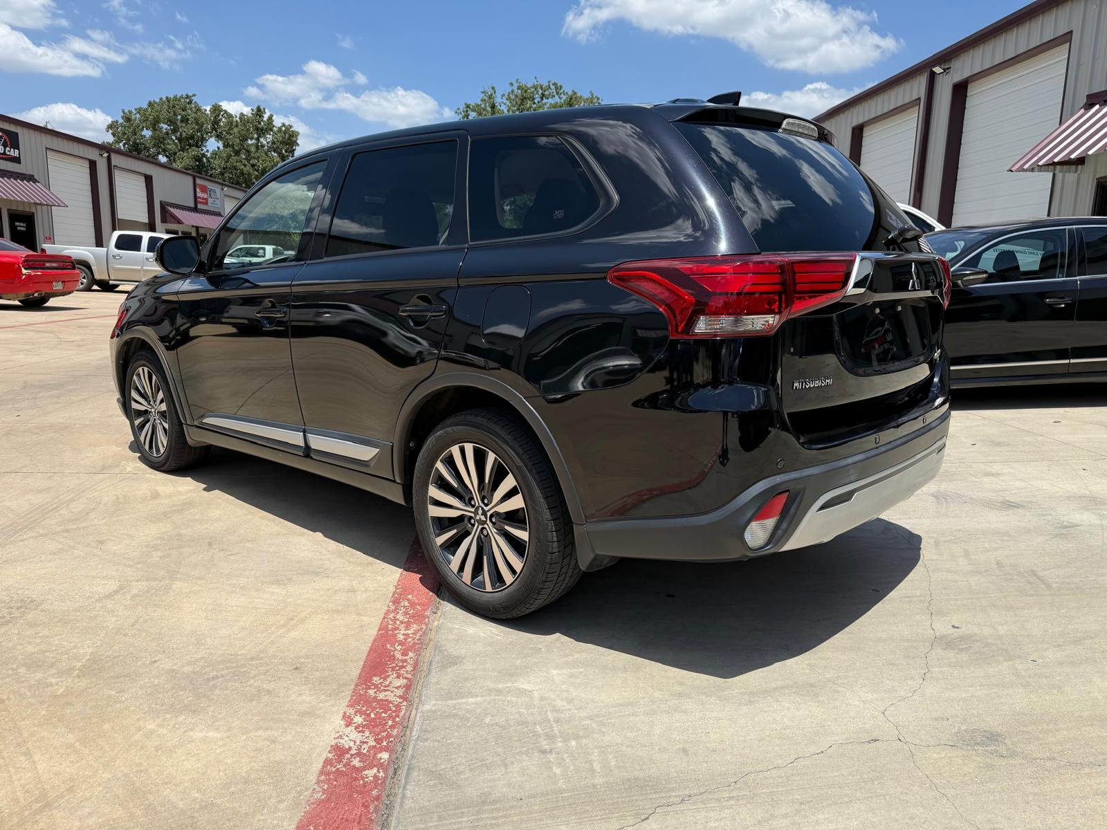 
								2019 Mitsubishi Outlander Se full									