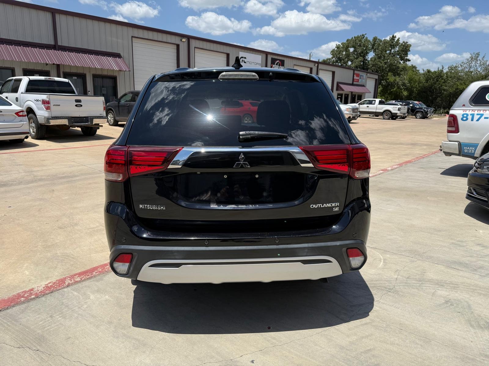 
								2019 Mitsubishi Outlander Se full									