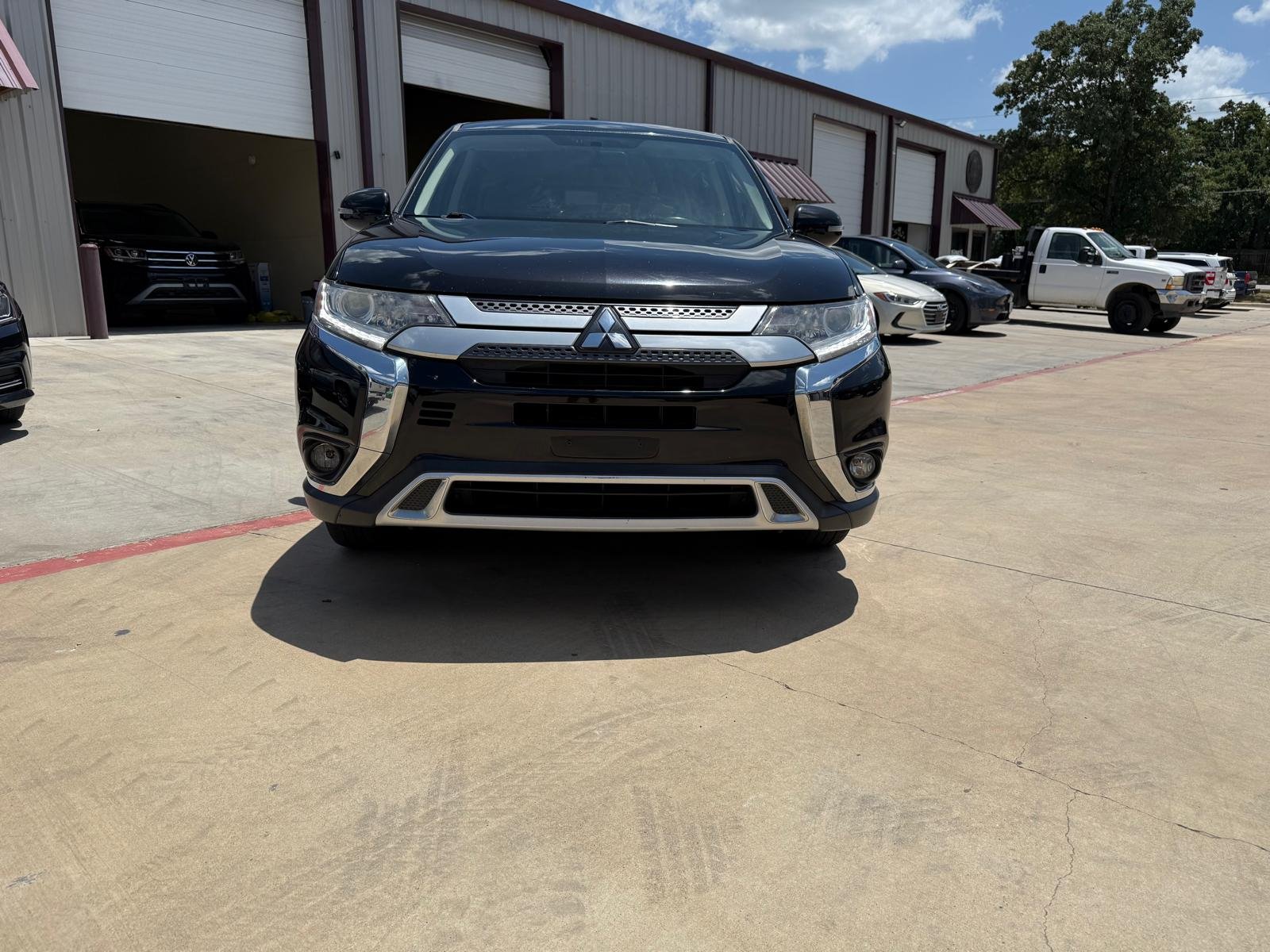 
								2019 Mitsubishi Outlander Se full									