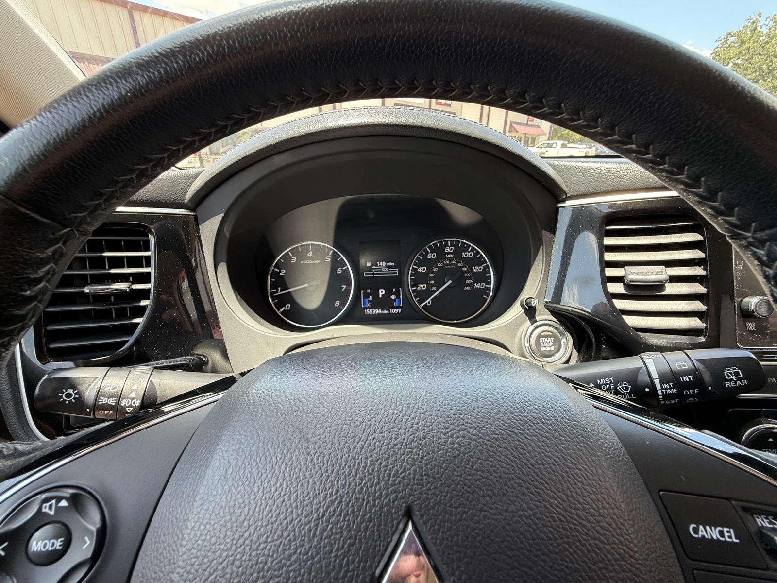 
								2019 Mitsubishi Outlander Se full									