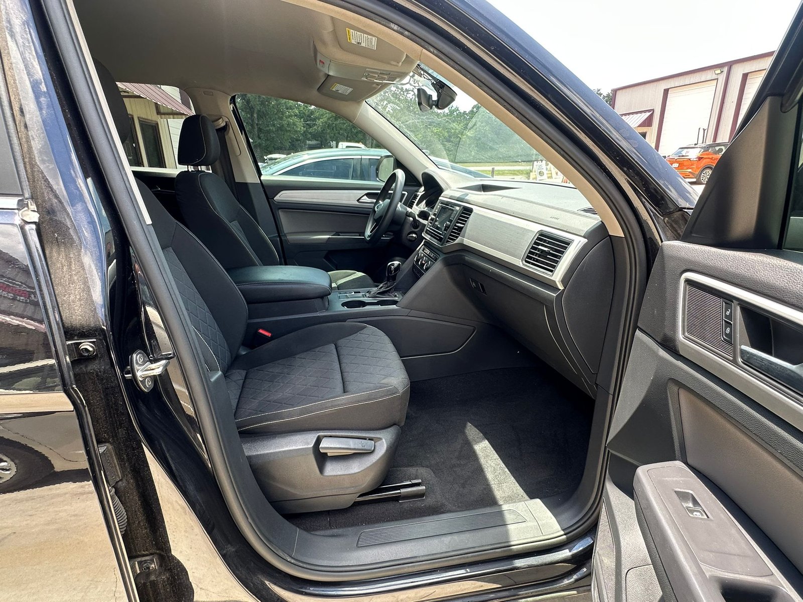 
								2021 Volkswagen Atlas full									